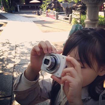 もしかすると娘は天才カメラマン?「PowerShot N」レビュー_c0060143_23393885.jpg