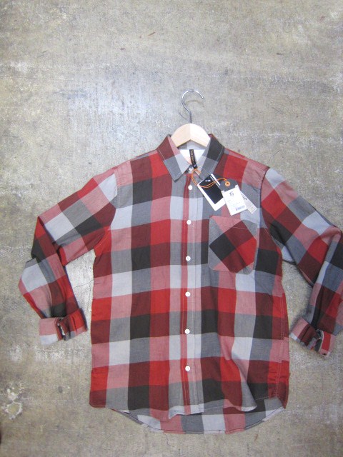 今時期に◎ 薄手のCHECK シャツ。。。By NUDIE JEANS_d0152280_21174223.jpg