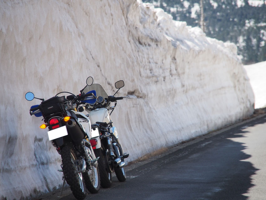 雪の回廊 蔵王エコーライン と長井ツーリング 前編 風とバイクと俺と