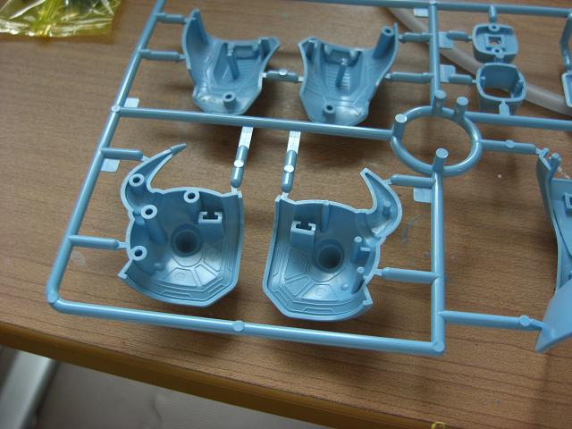 1/100 MG MS-07B-3 グフカスタム 製作記1 : ヒマと余暇と休日の