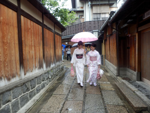 三寧坂から八坂神社まで_e0048413_20583368.jpg