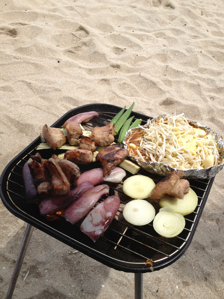 BBQ　　＠ Bang Saen Beach　** Chonburi_e0316546_3361896.jpg