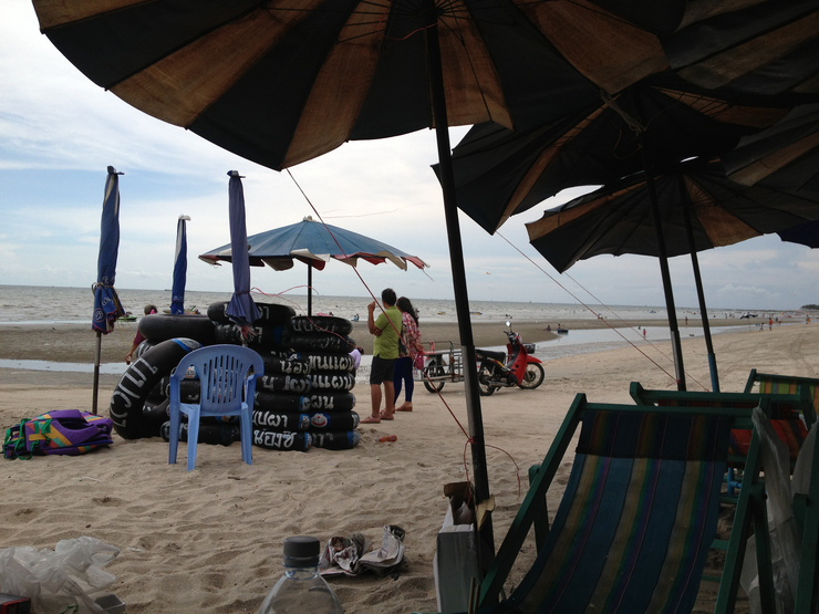 BBQ　　＠ Bang Saen Beach　** Chonburi_e0316546_345861.jpg