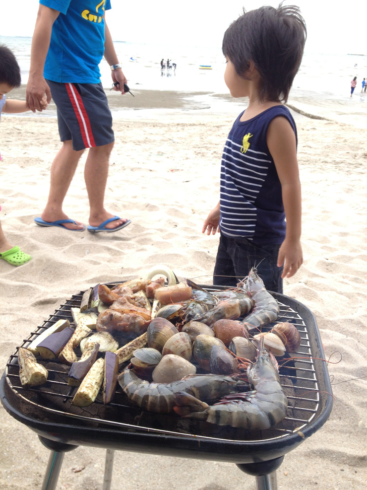 BBQ　　＠ Bang Saen Beach　** Chonburi_e0316546_3471214.jpg