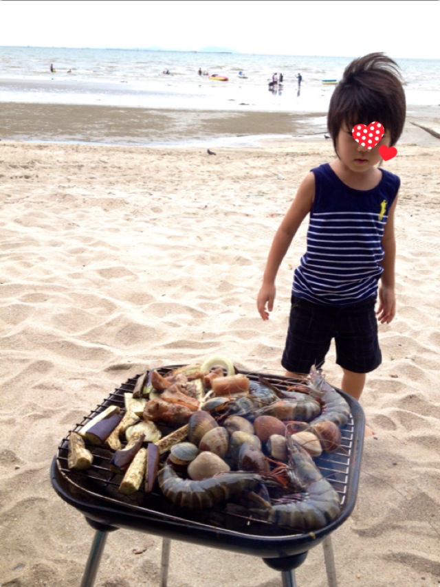 BBQ　　＠ Bang Saen Beach　** Chonburi_e0316546_3535466.jpg