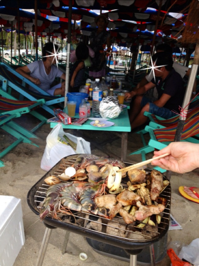 BBQ　　＠ Bang Saen Beach　** Chonburi_e0316546_3541887.jpg