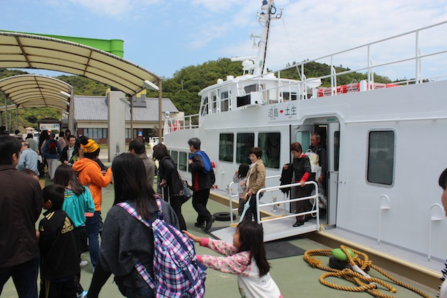 神話の島、沼島へ渡る_c0306400_11493.jpg