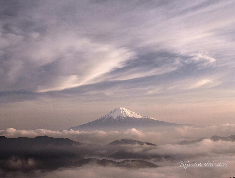 「富士山大好き～写真は最高」のyumesaki_annaiさん登場！_c0039735_11575360.jpg