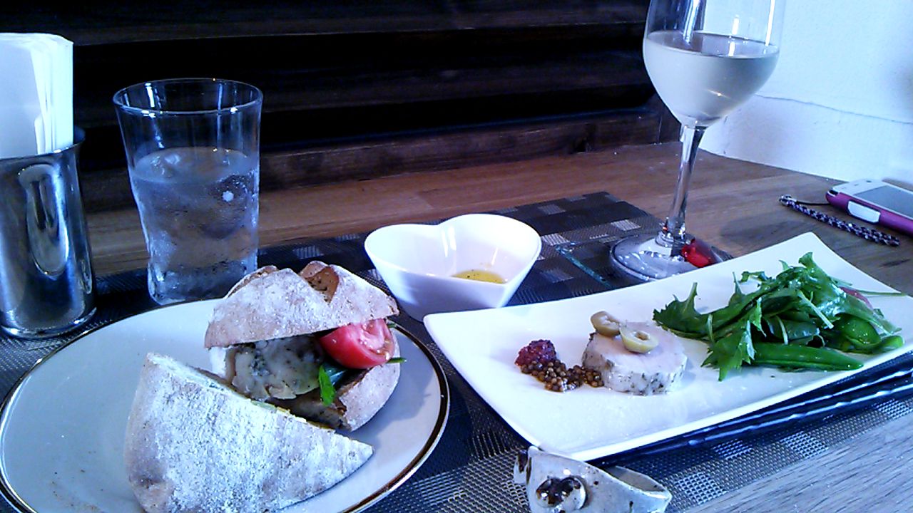 f0276708_0105587.jpg
