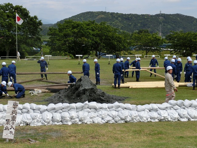 ソフト面での水害対策の強化　平成25年度富士市水防訓練_f0141310_7461410.jpg