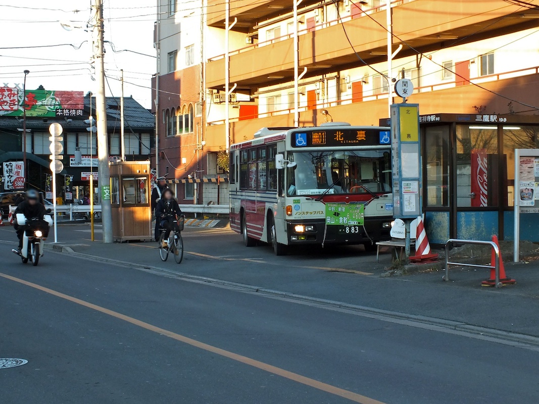 黄色い電車に乗せて