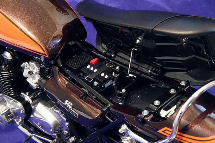 やまと 1/6 ミュージアムモデル KAWASAKI Z1 : やまと 1/6 ミュージアムモデル KAWASAKI Z1 :
