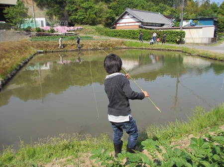 今年も恒例のタケノコ堀_f0154243_1520373.jpg