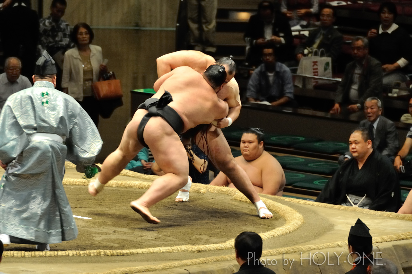 大相撲五月場所　１１日目観戦レポート（大砂嵐VS笹ノ山）_f0278663_20451614.jpg