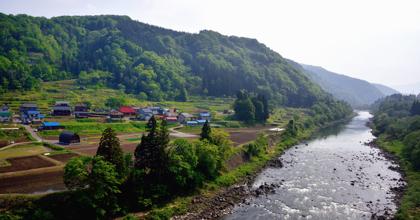 今回は山越えから津南.栄村を経由して野沢温泉に..._b0194185_23155073.jpg