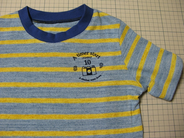 V首TシャツとキッズT_f0129726_22522110.jpg