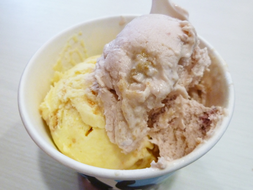 【閉店】Ben & Jerry\'s (ベン&ジェリーズ) 表参道ヒルズ店_c0152767_2258944.jpg