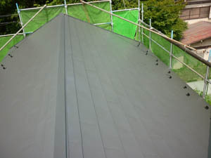 屋根カバー工法完了_f0140817_1040286.jpg