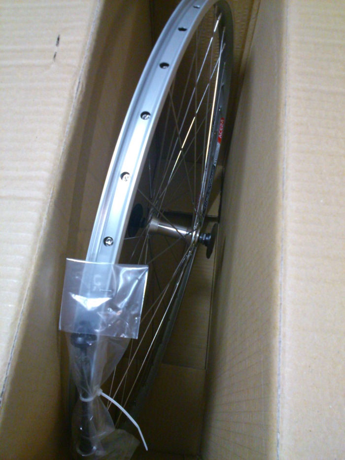 クロスバイクタイヤ交換_d0025831_13561210.jpg