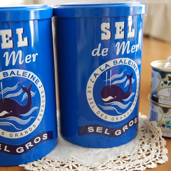 フランス　クジラの缶と花柄エコバッグ♪_d0127350_224599.jpg