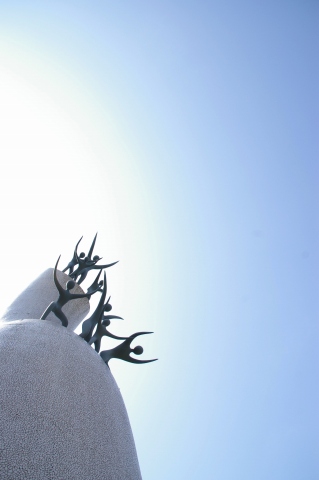 生田緑地、その３ ～ 岡本太郎美術館_e0045768_22381610.jpg