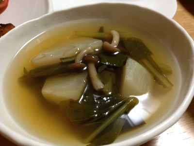 野菜の皮で出汁を摂る_b0134673_2233204.jpg