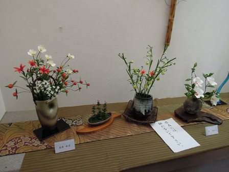 樹脂粘土工芸の作品展へ_d0195183_6273942.jpg