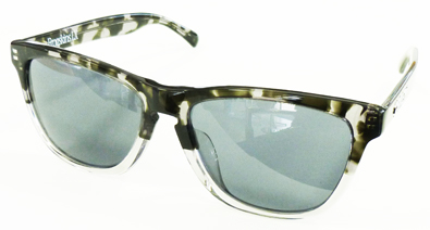 OAKLEY数量完全限定ハンドメードアセテートLX COLLECTION2013年新色FROGSKINS発売開始!_c0003493_1073051.jpg