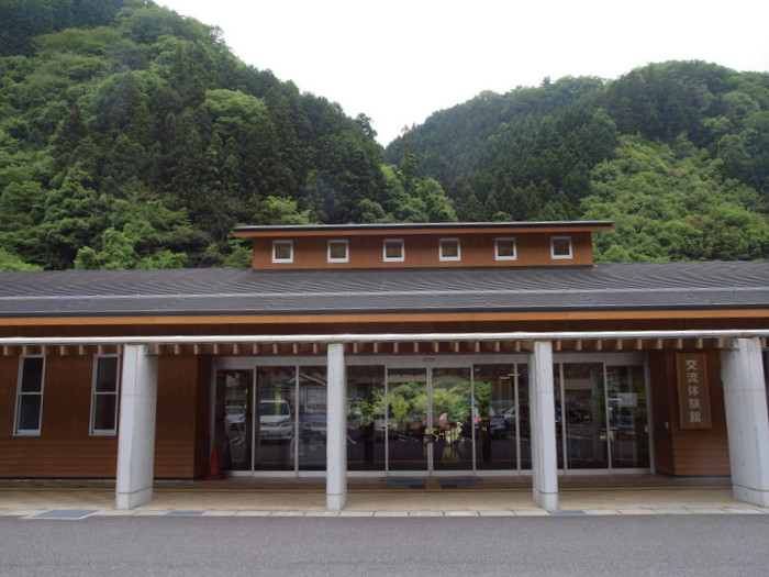 「ルーシーダットン」へ_c0116915_23554657.jpg