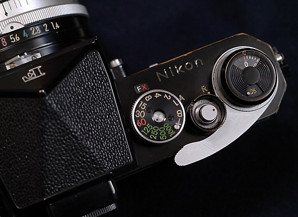 Nikon F : 寫眞機萬年堂 - since 2013 -