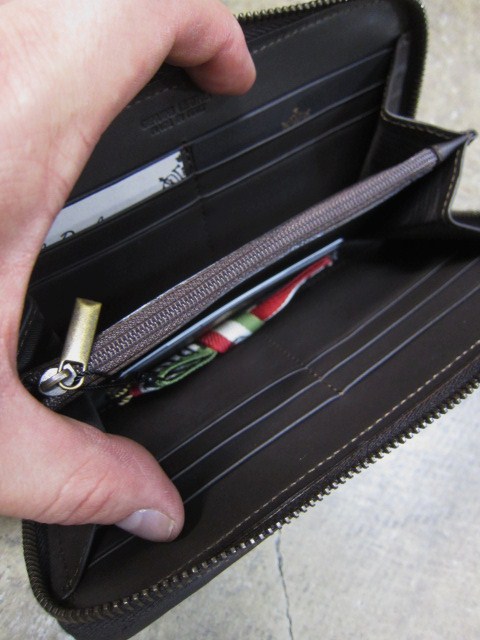 注目!★? Orobianco ・・・ WOVEN LEATHER LONG WALLET!!_d0152280_19483616.jpg