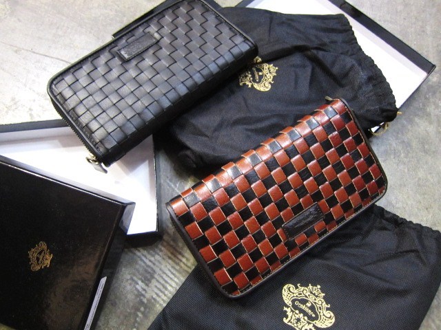 注目！★？　Orobianco ･･･ WOVEN LEATHER LONG WALLET！！_d0152280_1956343.jpg