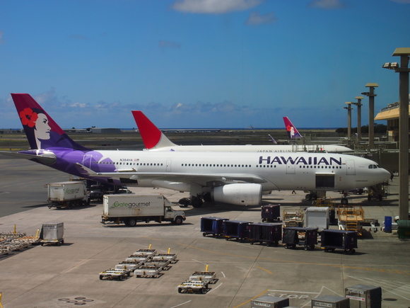 ＊２０１３Ｈａｗａｉｉ 　到着　～ホノルル空港・オリオリステーション～＊_f0285497_1139520.jpg