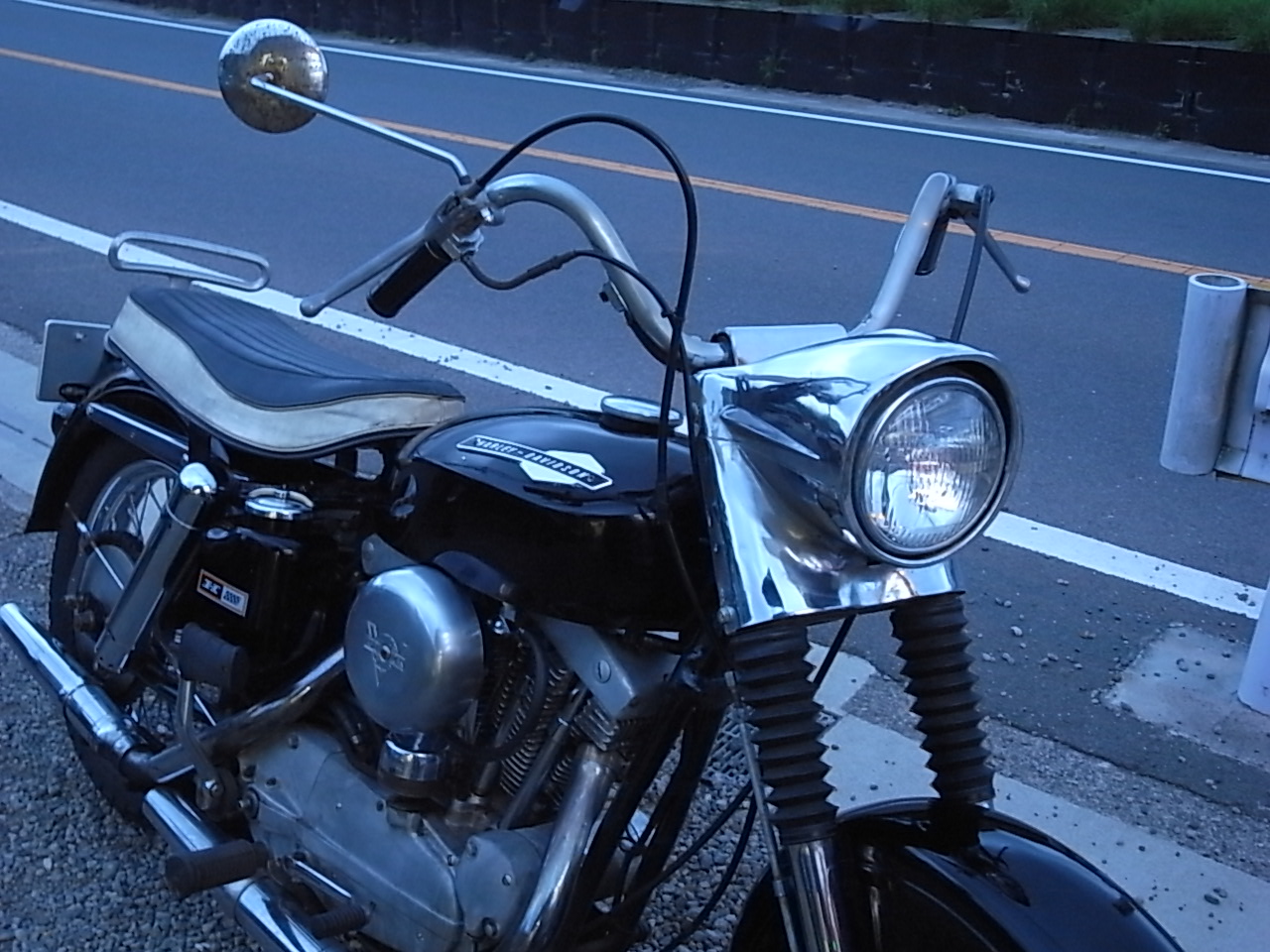 SPORTSTER_a0186803_9443644.jpg