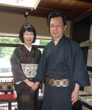 素敵な着物姿でご来店下さったご夫妻の着こなし。_f0181251_17124862.jpg