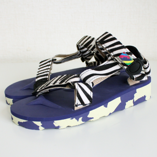 Ngorongoro sandal Zebra & Giraffe / is-ness [イズネス]_c0222907_18431071.jpg