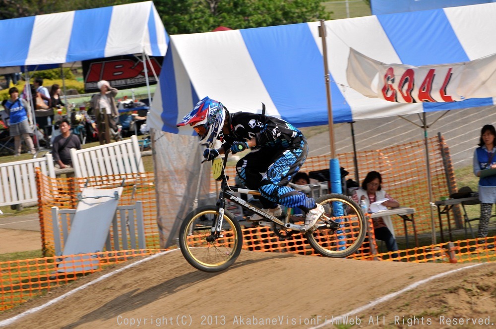 2013 JBMXFジャパンシリーズ 第２戦/ひたちなかVOL２：年齢別クラス決勝その１_b0065730_21241742.jpg
