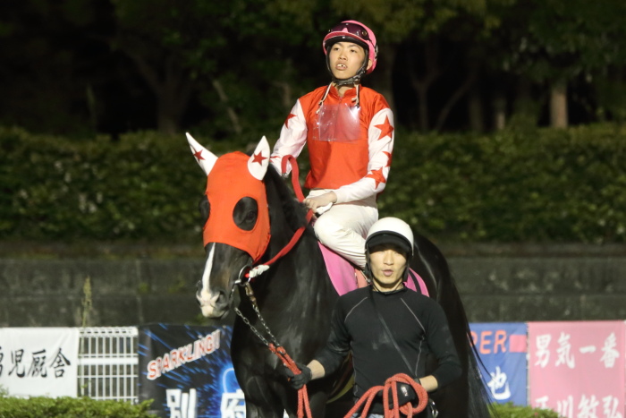 2013年5月12日(日) 高知競馬 12R 一発逆転 ファイナルレース B-4記者選抜 _a0077663_17502842.jpg
