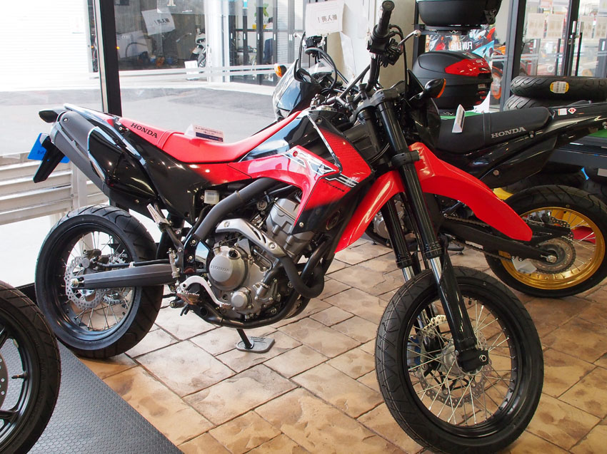 HONDA　CRF250M_d0244687_21353863.jpg