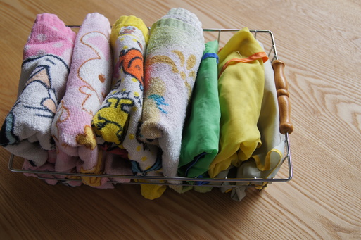 ◆我が家の収納◆ ダイニングの子供達エリア_a0129661_8571490.jpg