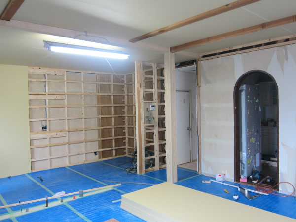 リノベーション工事 【天井・壁・柱】偏_c0184295_11501895.jpg