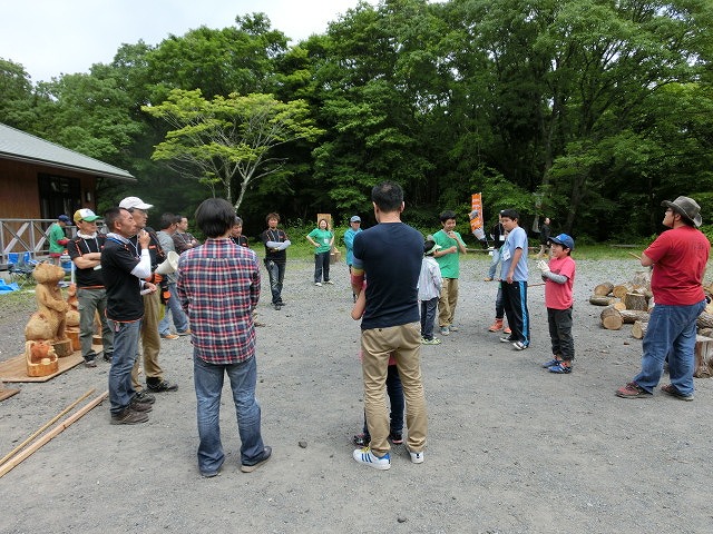 「NPO法人ふじ山 森の会」の「まき割り選手権」_f0141310_7255725.jpg