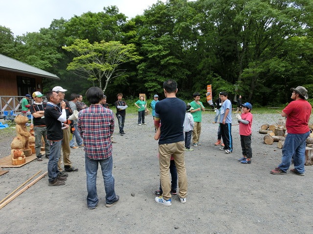 「ＮＰＯ法人ふじ山　森の会」の「まき割り選手権」_f0141310_7255725.jpg