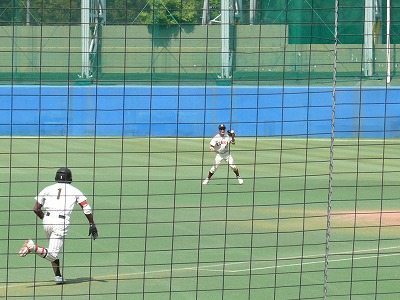 国士舘大対日本大　５月８日　東都大学野球２部_b0166128_8203349.jpg