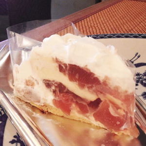 【今週のケーキ】梅雨入りしましたねー_d0240754_105341.jpg