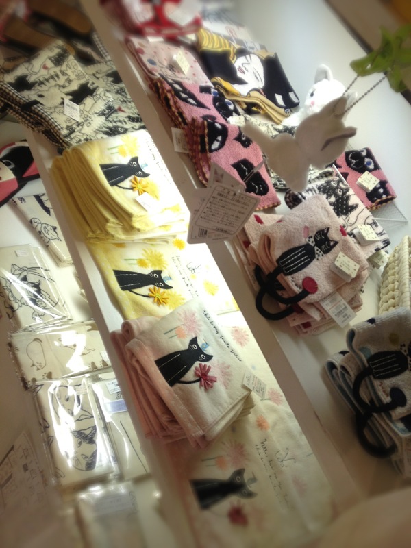 ◆恒例プランタン銀座「ねこ展」!今年も散在(ToT)_b0008655_18143084.jpg