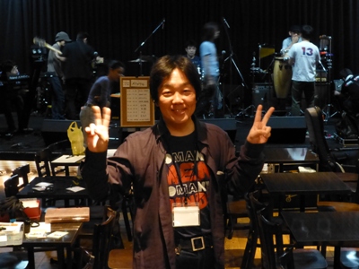 カラフル、ゲイツセブンライブのライブレポ!その1.(OVER DRIVEまで)_e0188087_2337546.jpg