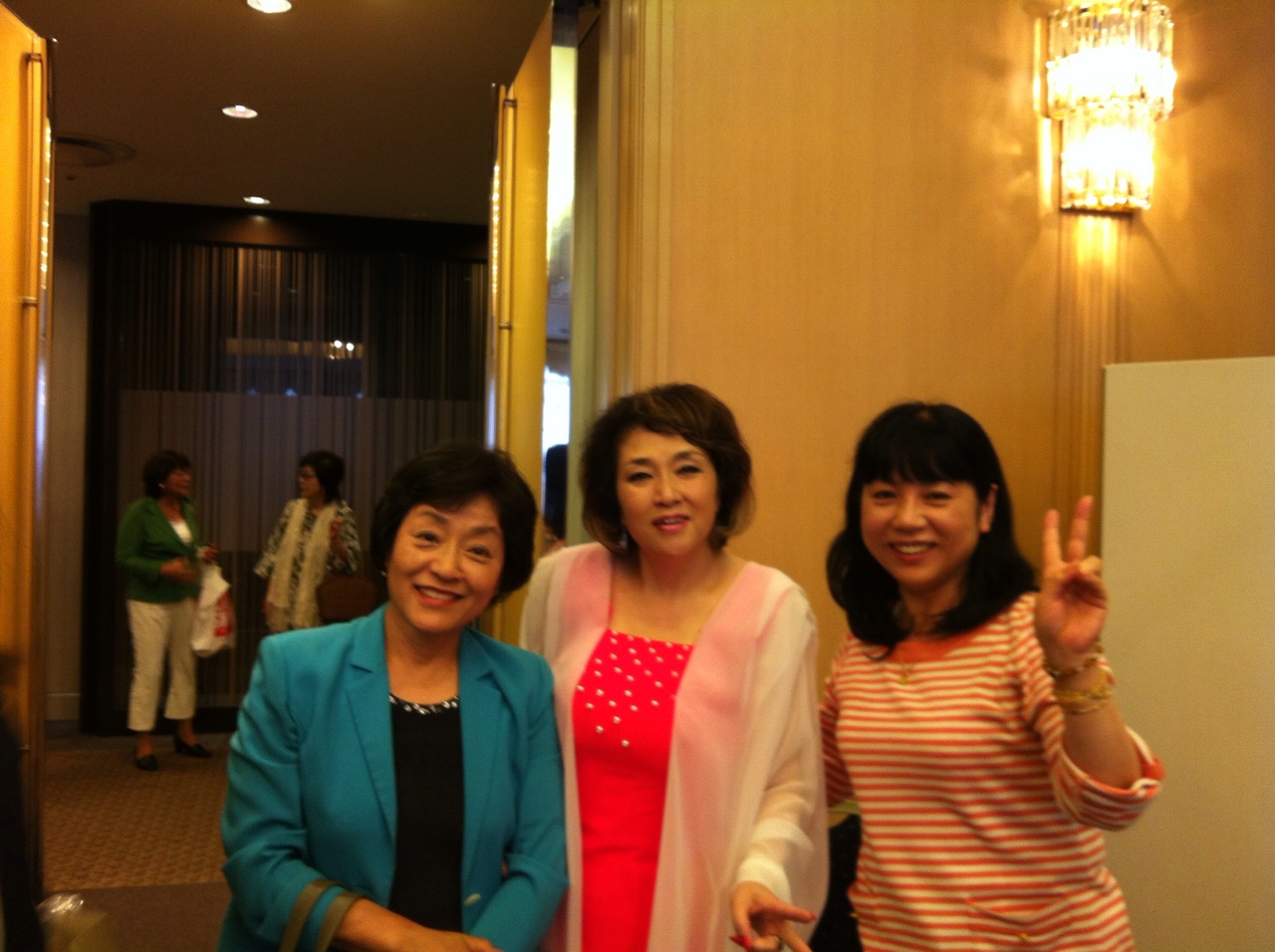 JALスチュワーデスOG会_d0103296_22444264.jpg