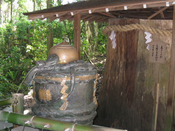 大神神社の若宮社と活日神社（いくひじんじゃ）_d0287413_0225963.jpg