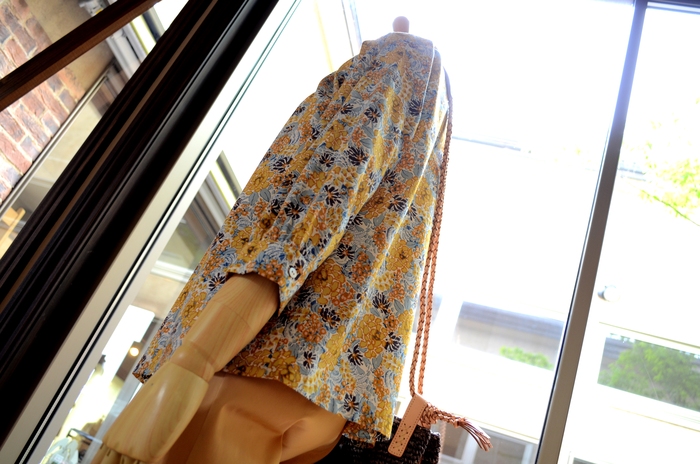 ”今日はリバティスモックブラウスが主役です”_d0153941_11391762.jpg
